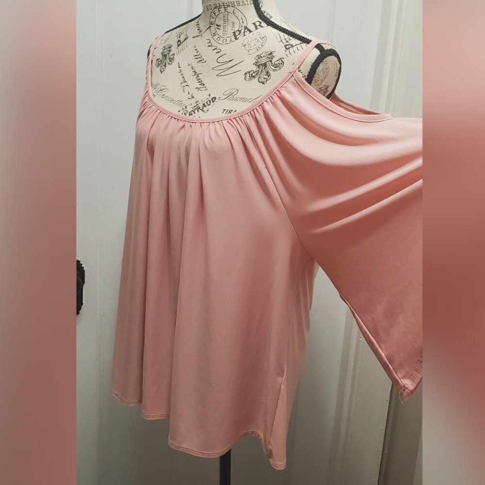 Peach Cold Shoulder Long Blouse XL 🌴